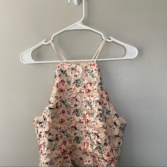 Tularosa Floral Lace Crochet Dress - Picture 4 of 11